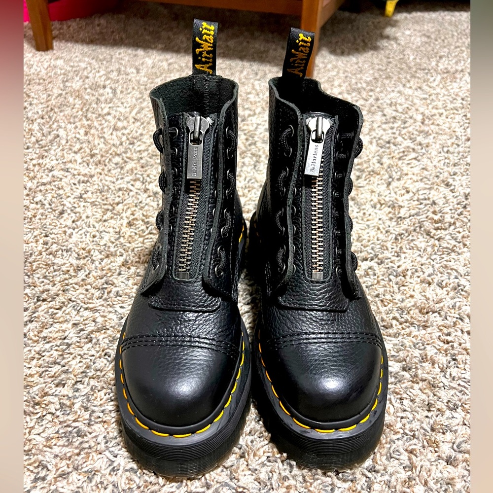 Platform zip up women Dr. Martens